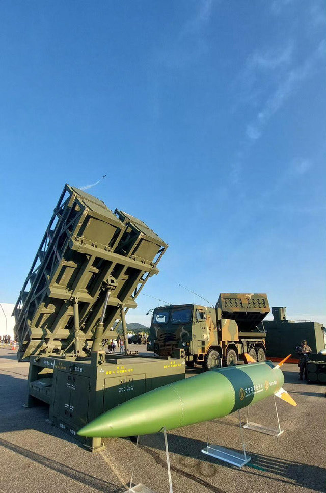 Đạn KTSSM-1 phiên bản phóng từ mặt đất. Ảnh: Wforum. Đạn KTSSM-1 phiên bản phóng từ mặt đất. Ảnh: Wforum.