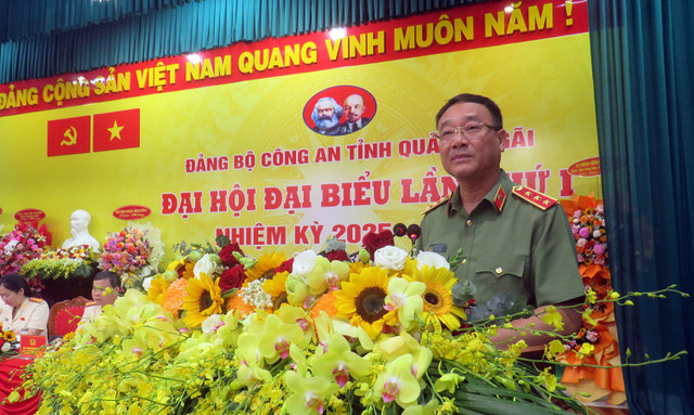 Thượng tướng Phạm Thế Tùng, Thứ trưởng Bộ Công an dự và phát biểu chỉ đạo tại Đại hội. dai-hoi-ca-qng-2-ngoc-thi-1.jpg