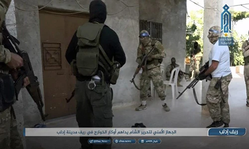 Khủng bố Idlib đánh lẫn nhau, Quân đội Syria ung dung hưởng lợi