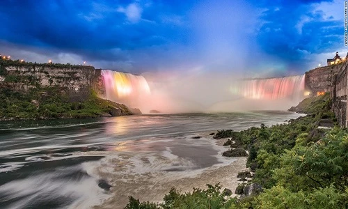 Những địa danh đẹp tựa thiên đường ở Canada 