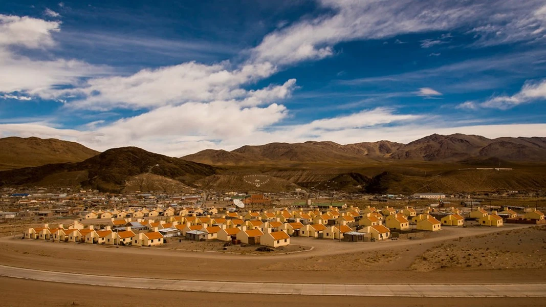 Kỳ lạ ngôi làng nơi người dân ăn được chất kịch độc