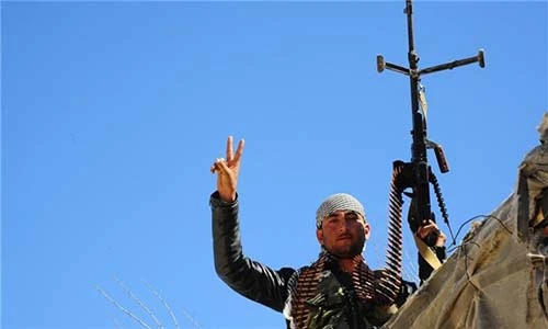 Quân đội Syria "đánh to" ở Quneitra, cao nguyên Golan rung chuyển