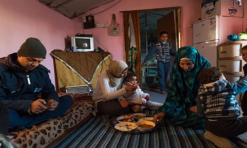 Cuộc sống tuyệt vọng của gia đình tị nạn Palestine ở Iraq