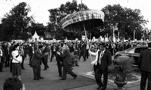 Tưng bừng lễ hội nước Bon Om Touk hút du khách ở Campuchia