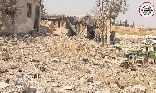 Căn cứ quân sự Syria tan hoang sau khi bị không kích