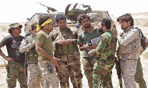 Ảnh: Dân quân Iraq tiến về vùng biên giới giúp Syria