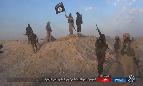 Phiến quân IS liều mạng tấn công Quân đội Mỹ tại Đông Syria?