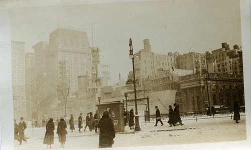 Khung cảnh đường phố New York nhộn nhịp gần 100 năm trước