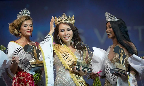 Ấn tượng cuộc thi sắc đẹp của các quí bà trên thế giới