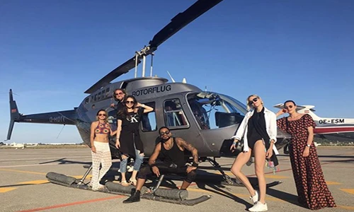 Kỳ nghỉ hè sang chảnh của “Hội con nhà giàu trên Instagram“