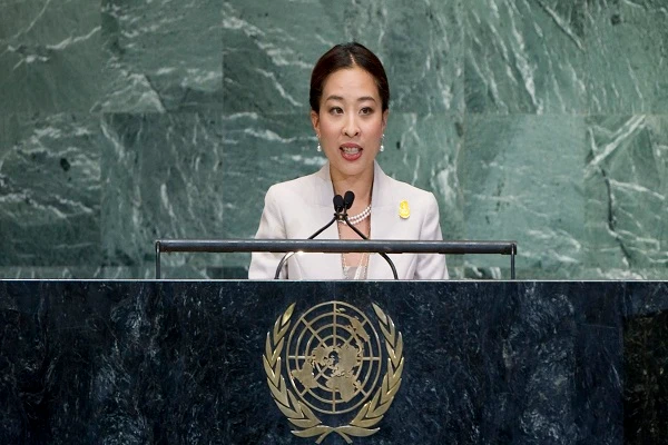 Ngưỡng mộ tài sắc của hai nàng công chúa nổi tiếng Thái Lan