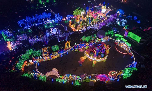 Rực rỡ lễ hội đèn lồng ở Trung Quốc