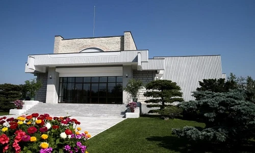 Ghé thăm tư dinh của ông Kim Jong-un tại thủ đô Triều Tiên