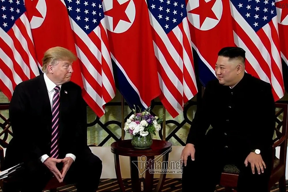 Video: Lãnh đạo Mỹ-Triều trò chuyện với báo giới trước bữa tối