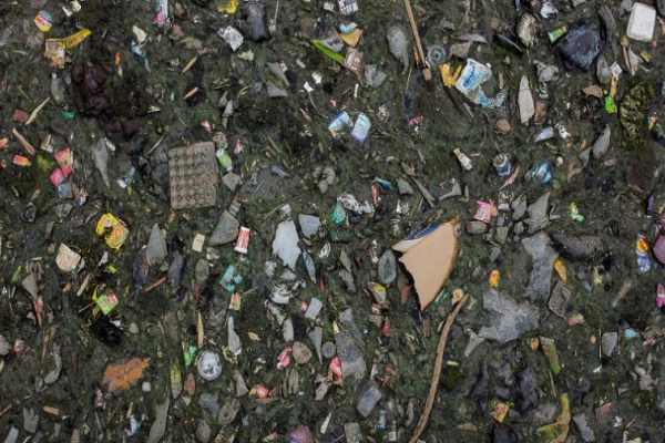 Loạt ảnh báo động tình trạng ô nhiễm nguồn nước trên thế giới