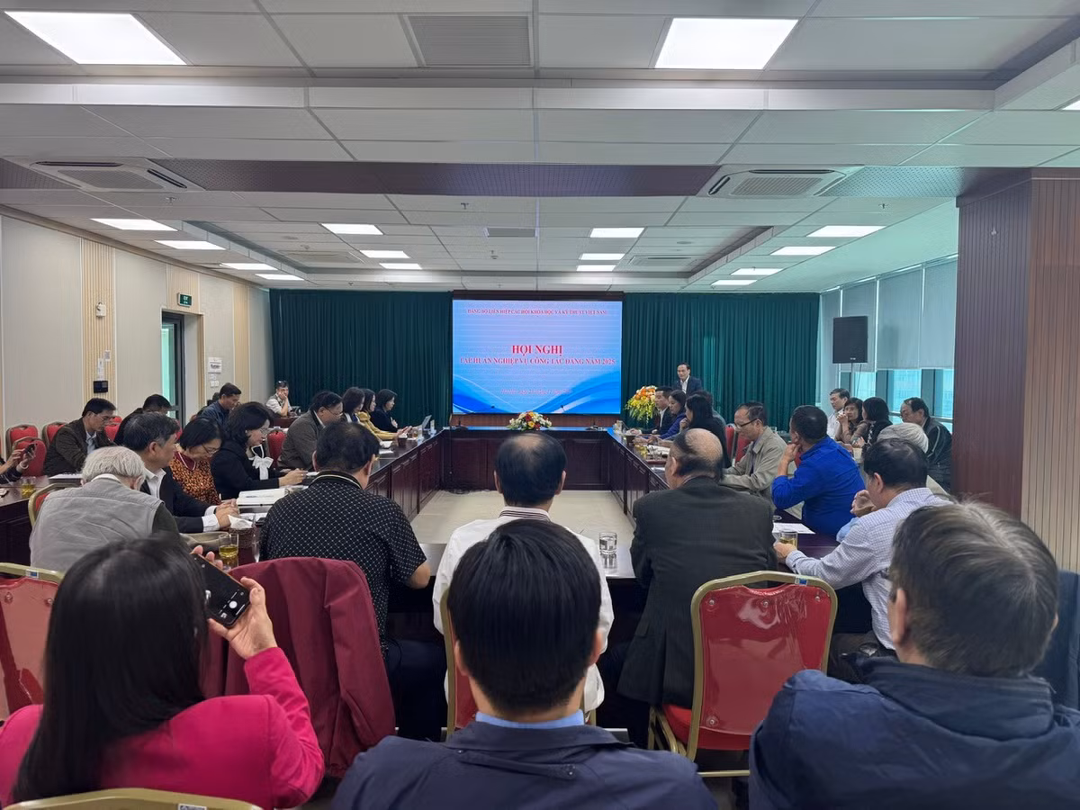 hoi-nghi.jpg
