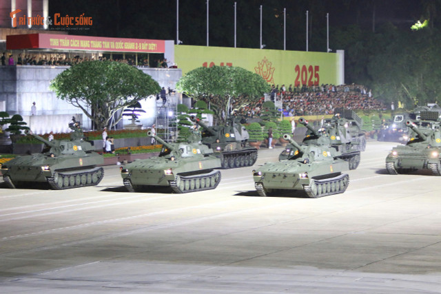 Các tổ hợp pháo tự hành Su-122 và Su-152 của Bộ tư lệnh Pháo binh - Tên lửa. kto-tl_z6931949822348-0f18b3dd2c1918a3cc085e368f5deafd.jpg