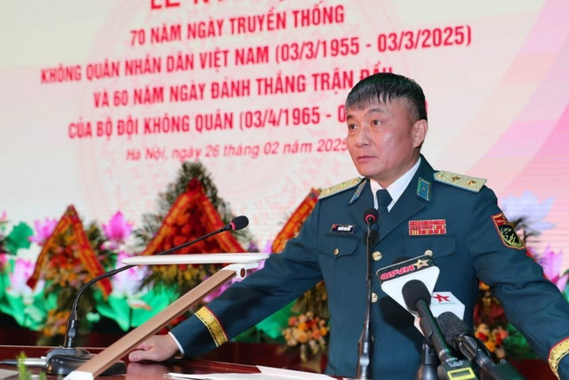 Trung tướng Nguyễn Văn Hiền giữ chức thứ trưởng Bộ Quốc phòng. Ảnh: TTXVN. 2602-phong-khong-khong-quan-4-1.jpg