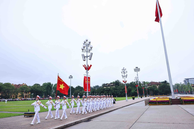 Một góc quảng trường Ba Đình. Ảnh: TTXVN. vnapotallechaocodacbiettaiquangt.jpg