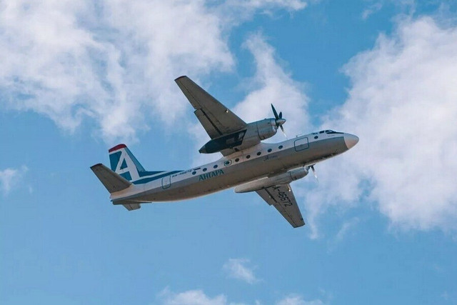 Một chiếc máy bay chở khách Antonov An-24 của hãng hàng không Angara Airlines. Ảnh: Angara Airlines. 304f4cb738229f2a68d213ed03dc5162.jpg