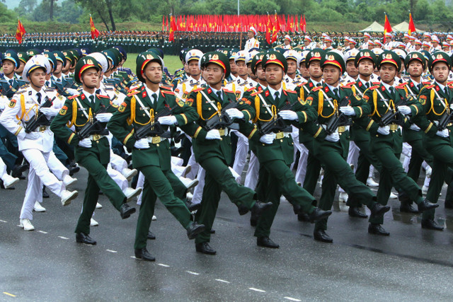 Khối học viên các học viện, nhà trường tham gia tổng hợp luyện lần thứ tư. Ảnh: Trà Khánh img-1002.jpg