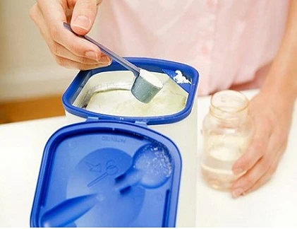 10 điều cấm kị thường mắc khi pha sữa cho trẻ