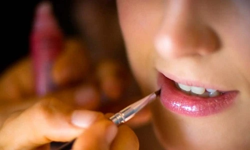 10 nguyên tắc dùng son an toàn