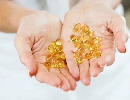 Bí quyết giữ làn da tay trắng sáng ngày hè