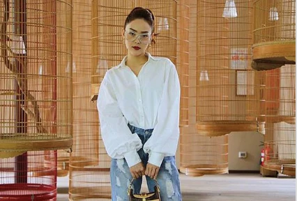 “Học lỏm” Chi Pu, Minh Hằng cách mix đồ với áo sơ mi trắng