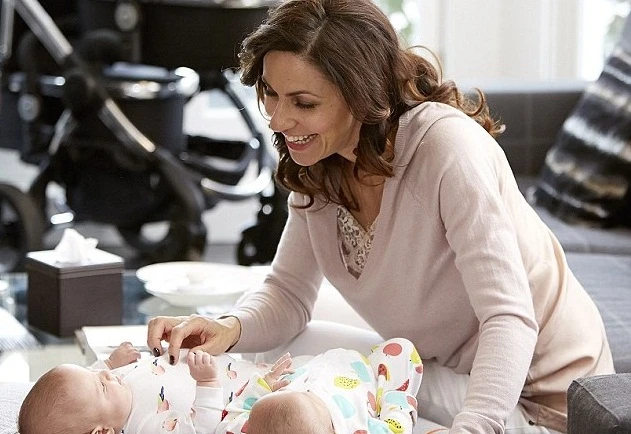 Khoảnh khắc rùng rợn người mẹ mất 2 lít máu khi sinh đôi