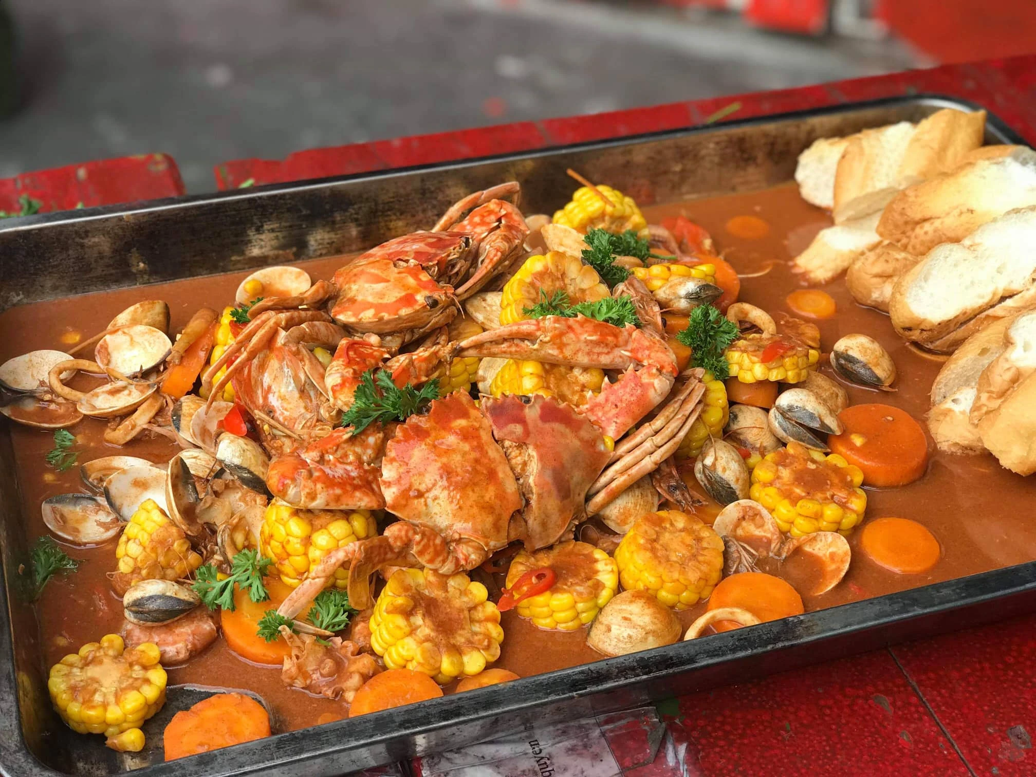 Hot: "Hải sản xô" Thái Lan khiến giới trẻ phát cuồng đã có ở Hà Nội