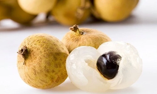 8 công thức làm đẹp đơn giản từ quả nhãn