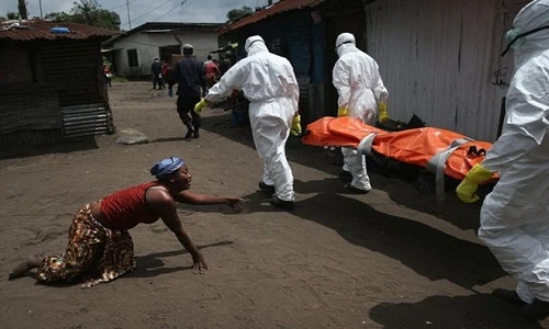 10 hình ảnh ám ảnh nhất về đại dịch Ebola 2014