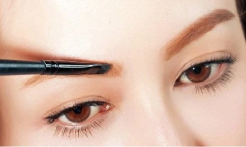Lỗi thường mắc khi kẻ lông mày