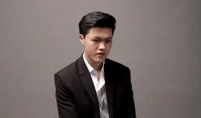 Chàng trai 10x tài hoa, điển trai đúng chuẩn một soái ca hoàn hảo