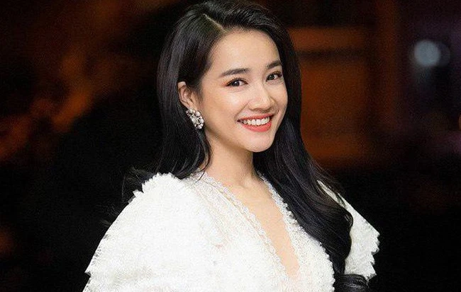 Top 5 mỹ nhân Việt không cần dao kéo vẫn có vòng 1 “vạn người mê"