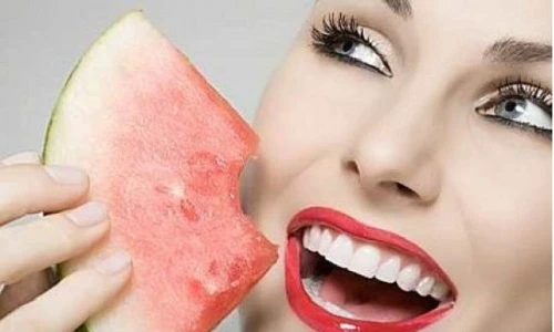 1001 cách làm đẹp với dưa hấu