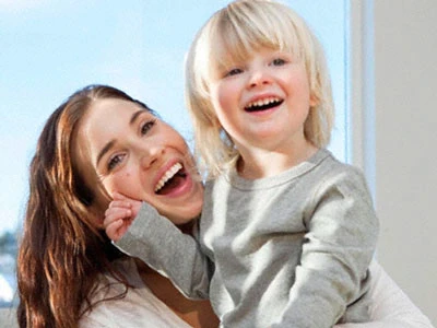 Bí quyết giúp mẹ dạy bé cách sống lạc quan 