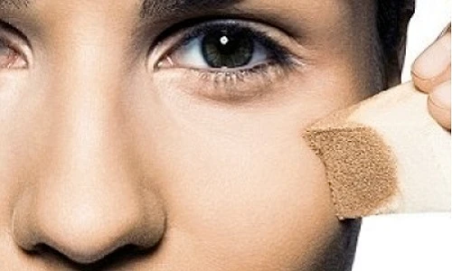 6 cách đánh kem nền trang điểm sai lầm