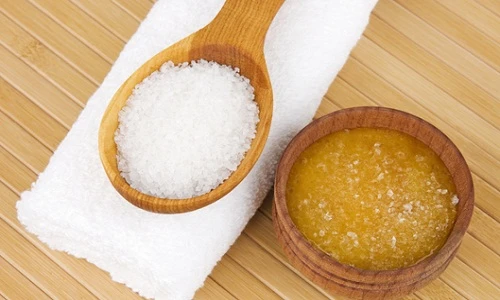 9 cách dùng muối dưỡng da mịn, răng trắng tóc mượt