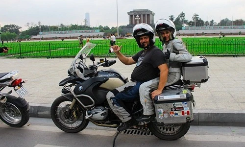 Cận cảnh quái thú BMW xuyên Việt