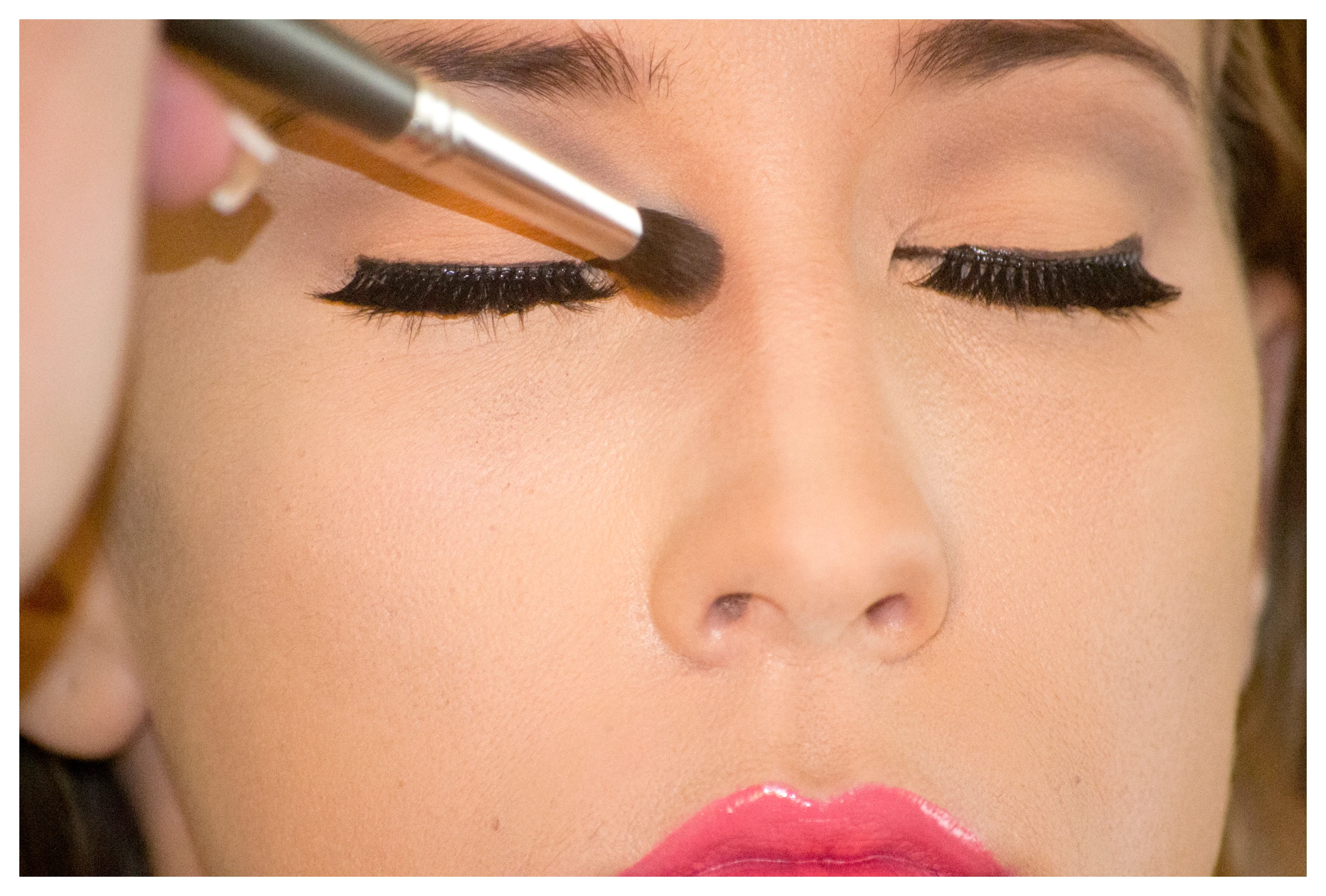 Bí quyết trang điểm mũi cao như thẩm mỹ