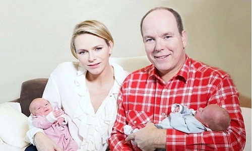  Ngắm cặp song sinh đáng yêu của Hoàng gia Monaco 