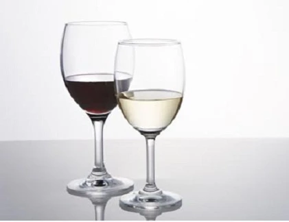 Bí quyết làm đẹp bất ngờ với rượu