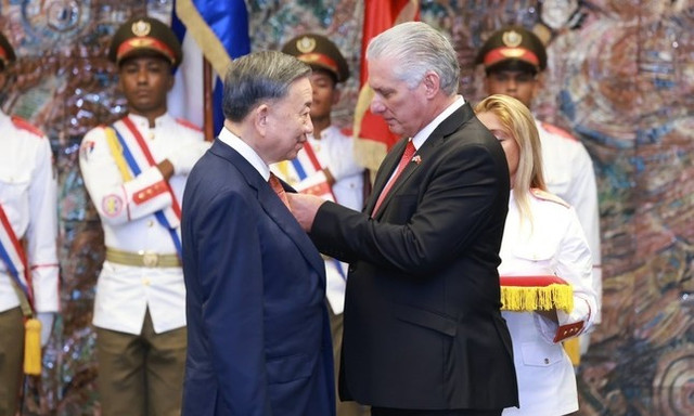 Cuba trao Huân chương Jose Marti tặng Tổng Bí thư, Chủ tịch nước Tô Lâm Cuba trao Huan chuong Jose Marti tang Tong Bi thu, Chu tich nuoc To Lam