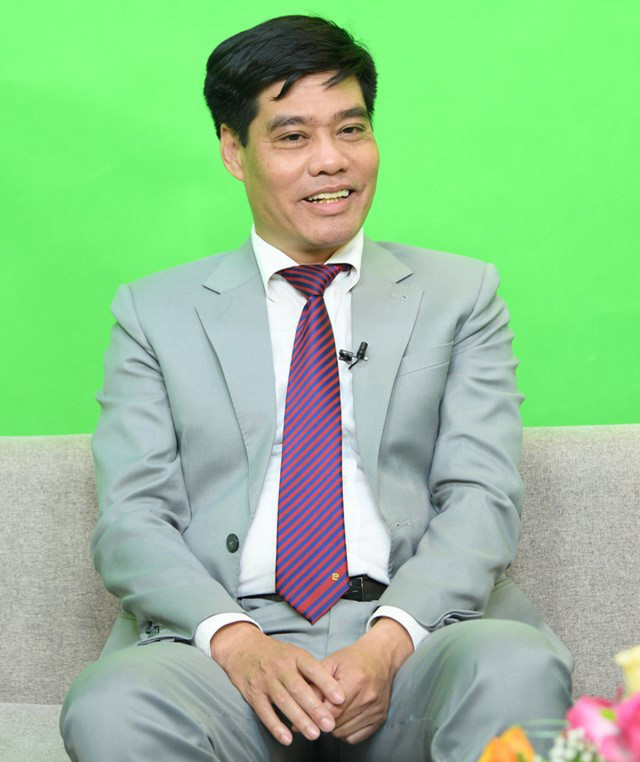 Lấy phiếu tín nhiệm thường xuyên sẽ cảnh tỉnh những người vi phạm, khuyết điểm Lay phieu tin nhiem thuong xuyen se canh tinh nhung nguoi vi pham, khuyet diem