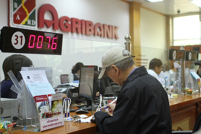 Nhân viên Agribank nhận lương bình quân gần 27 triệu đồng/tháng Nhan vien Agribank nhan luong binh quan gan 27 trieu dong/thang