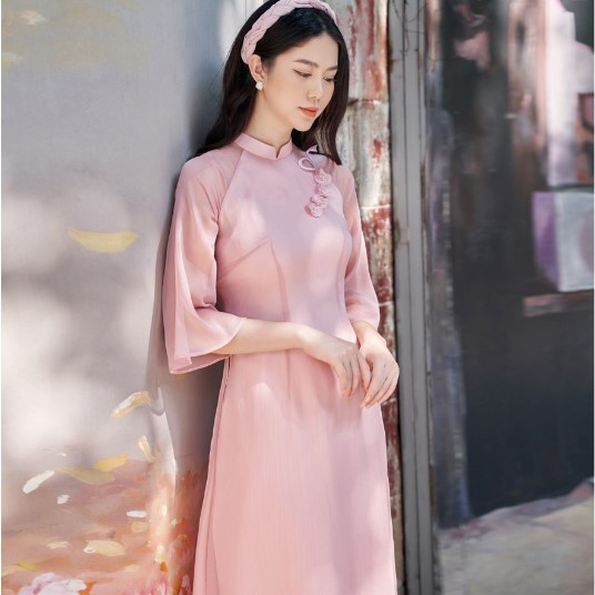 6 item không thể thiếu giúp bạn hóa nàng thơ bên hồ sen - Hình 4 6 item khong the thieu giup ban hoa nang tho ben ho sen-Hinh-4