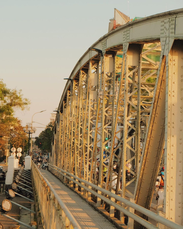 Cảnh đẹp xứ Huế, Đà Lạt trong phim về Trịnh Công Sơn - Hình 14 Canh dep xu Hue, Da Lat trong phim ve Trinh Cong Son-Hinh-14