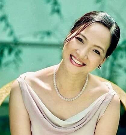 NSND Lê Khanh thời trẻ đẹp tựa nữ thần - Hình 3 NSND Le Khanh thoi tre dep tua nu than-Hinh-3